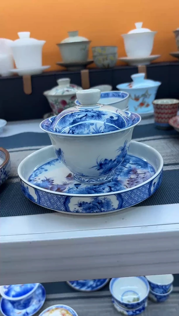 我们都在努力奋斗