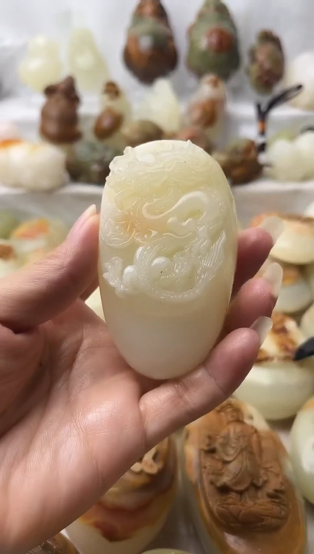 石材方解石手把摆件不退换盘龙