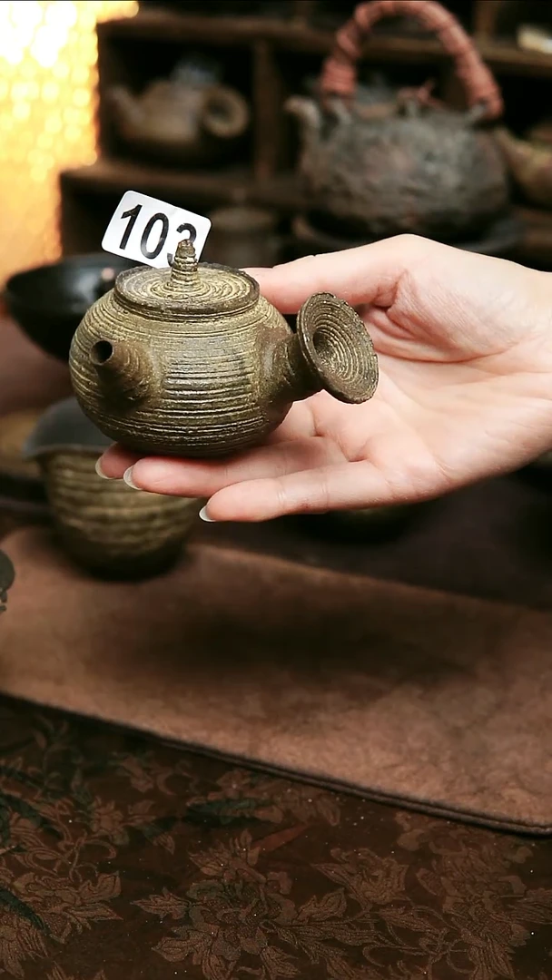 紫砂全手工粉引侧把茶壶90毫升左右