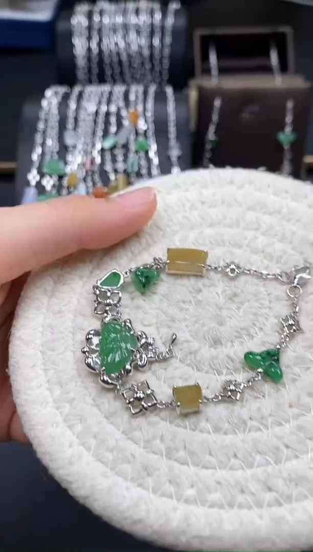 颈饰银S925镶嵌翡翠净货13632