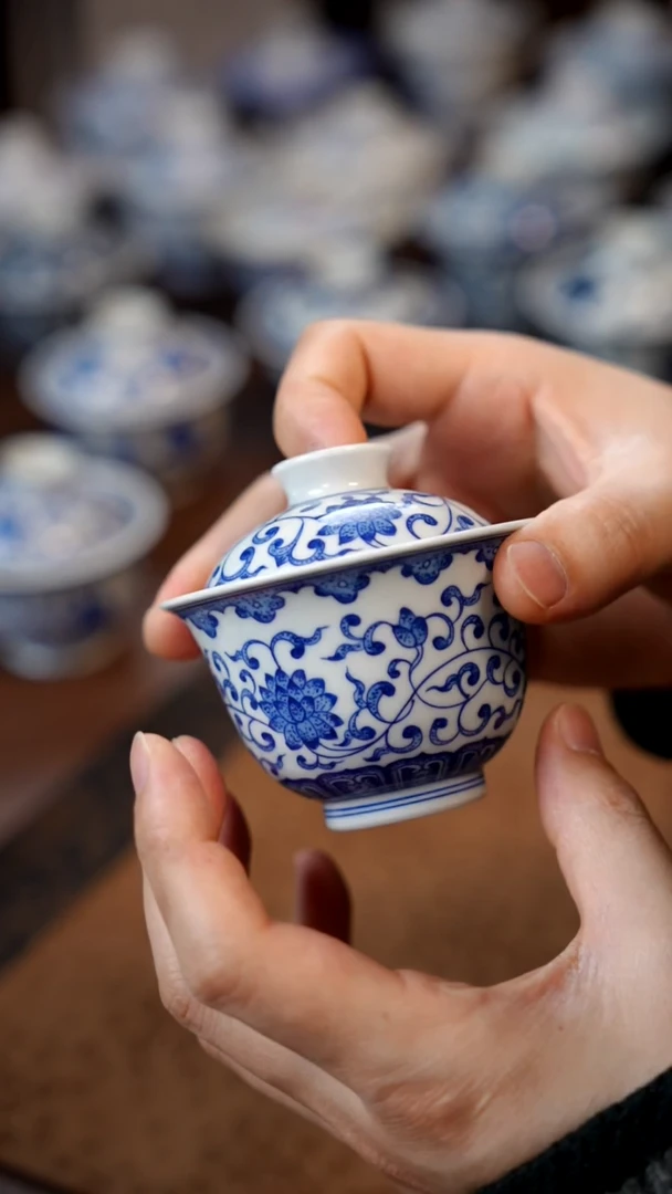 【闪购商品】120缠枝盖碗1111111111