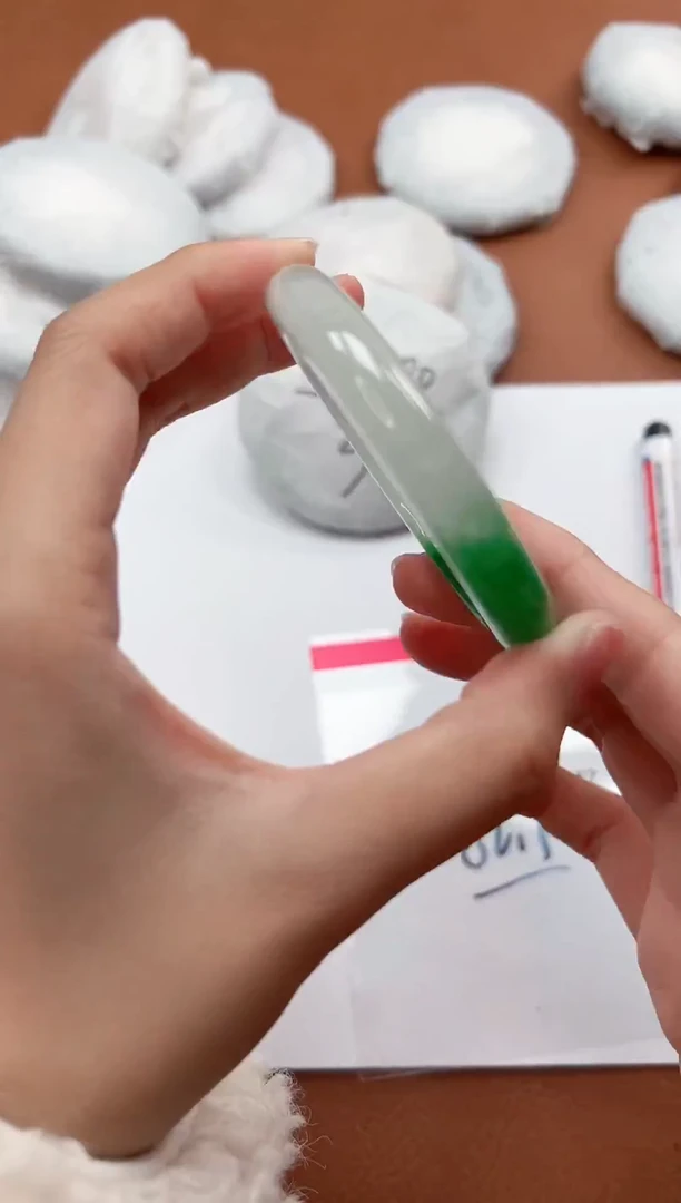 精美手镯，一物一拍M017