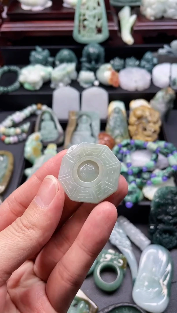 颈饰未镶嵌翡翠12  天然翡翠a货  八卦