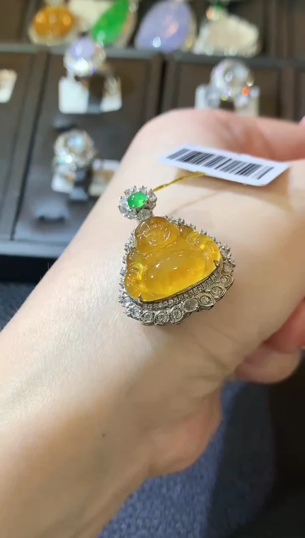 【闪购商品】翡翠吊坠(不含链)18K金镶嵌D15 