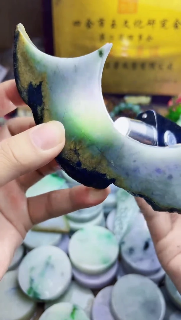 翡翠挂件未镶嵌A货常星1031