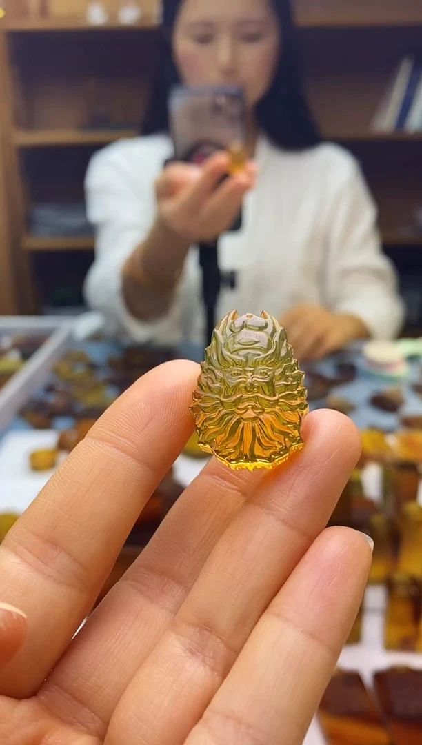 琥珀颈饰未镶嵌SN87-122（钟馗）