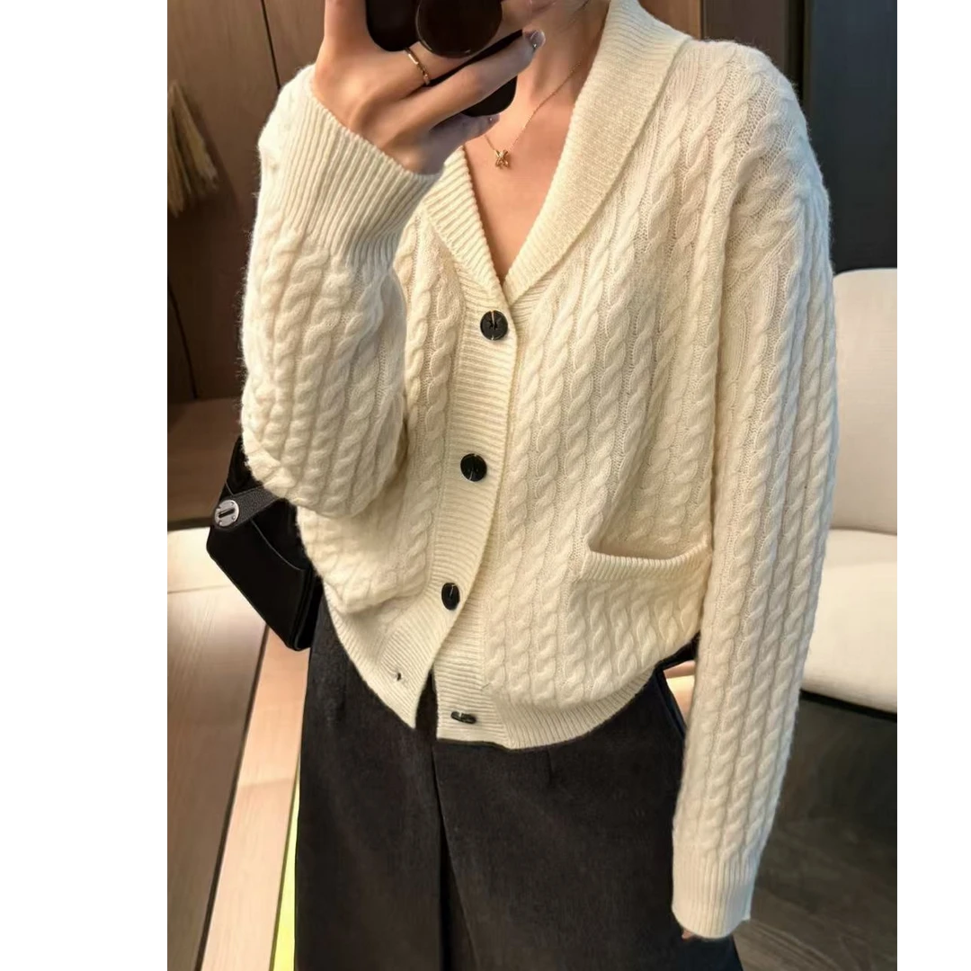 Manmi    刺绣标麻花毛衣开衫外套  441