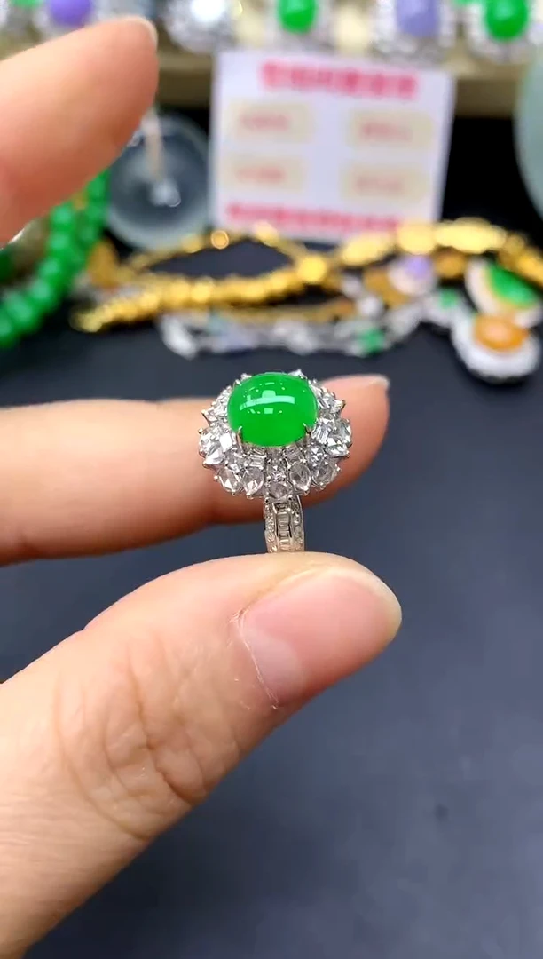 18K金镶嵌戒指翡翠610-中国好珍宝