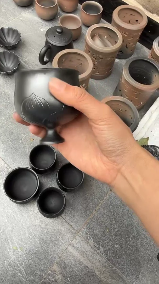 神农黑陶莲花高足杯