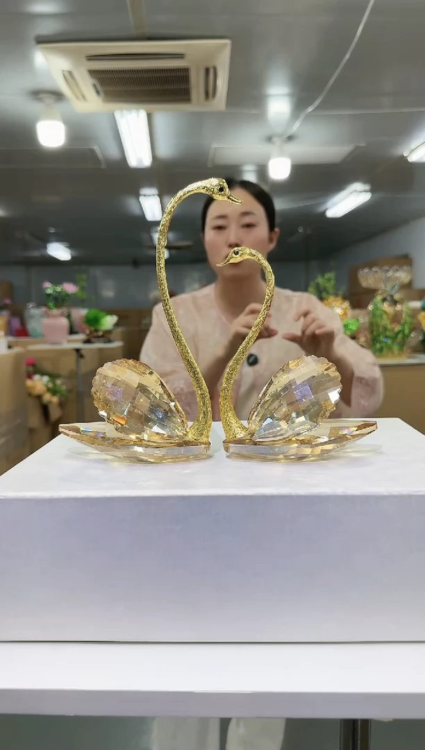 花间集水晶琉璃摆件     鹅