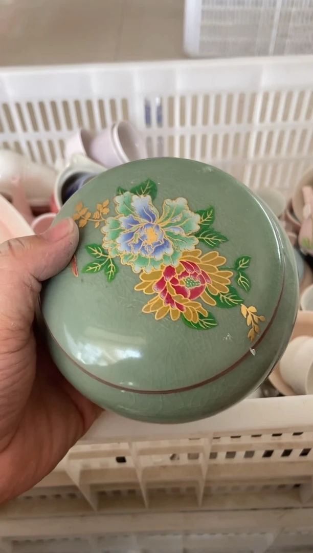 杯无运费险有瑕疵的摄影的产品有使用过的痕迹有点脏介意勿拍