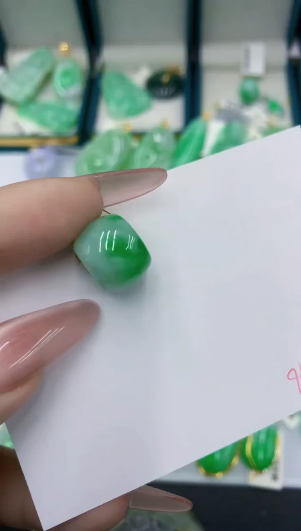 颈饰未镶嵌翡翠11111