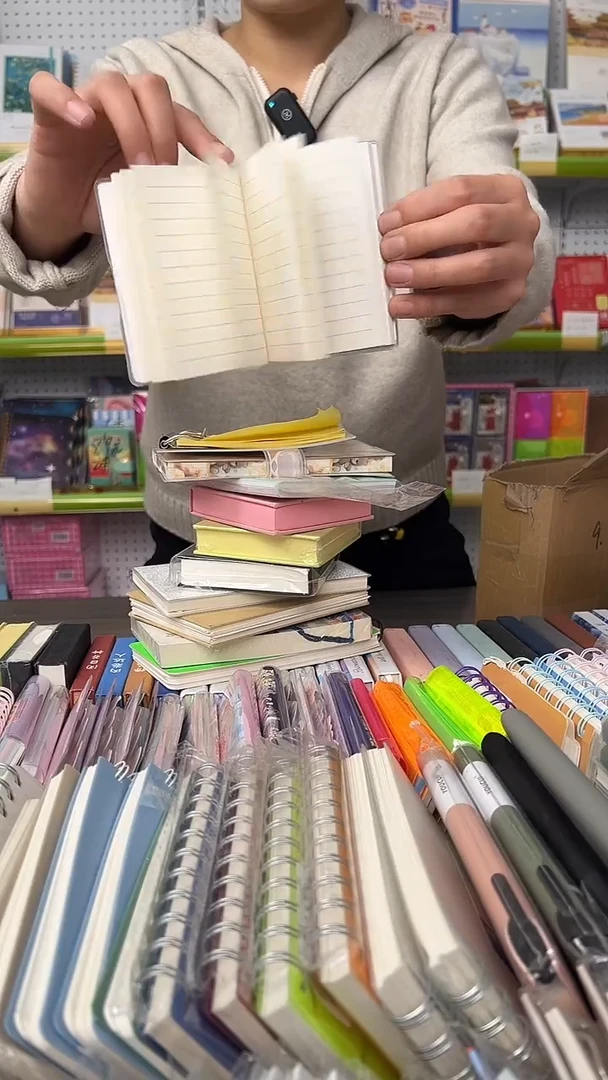 本册集装箱10件套【随机封面】
