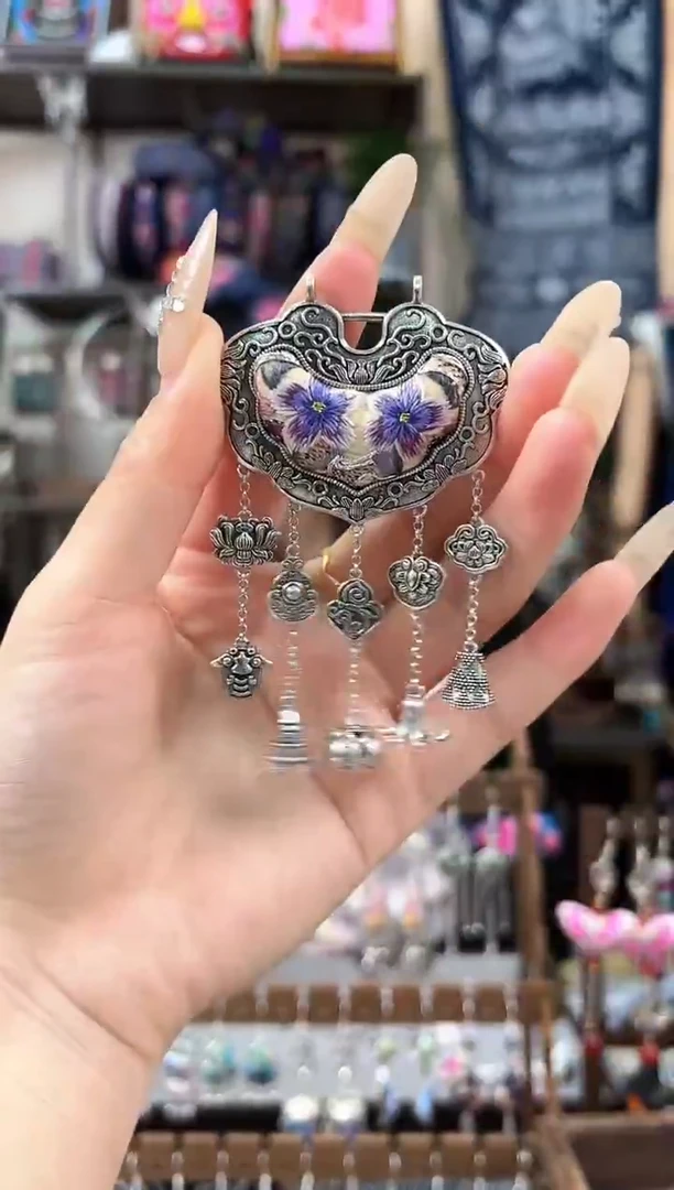 织绣民族风非遗老绣苗银饰品530