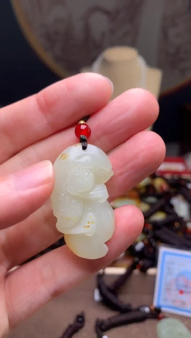 颈饰未镶嵌和田玉新疆料青海料清水和田玉吊坠