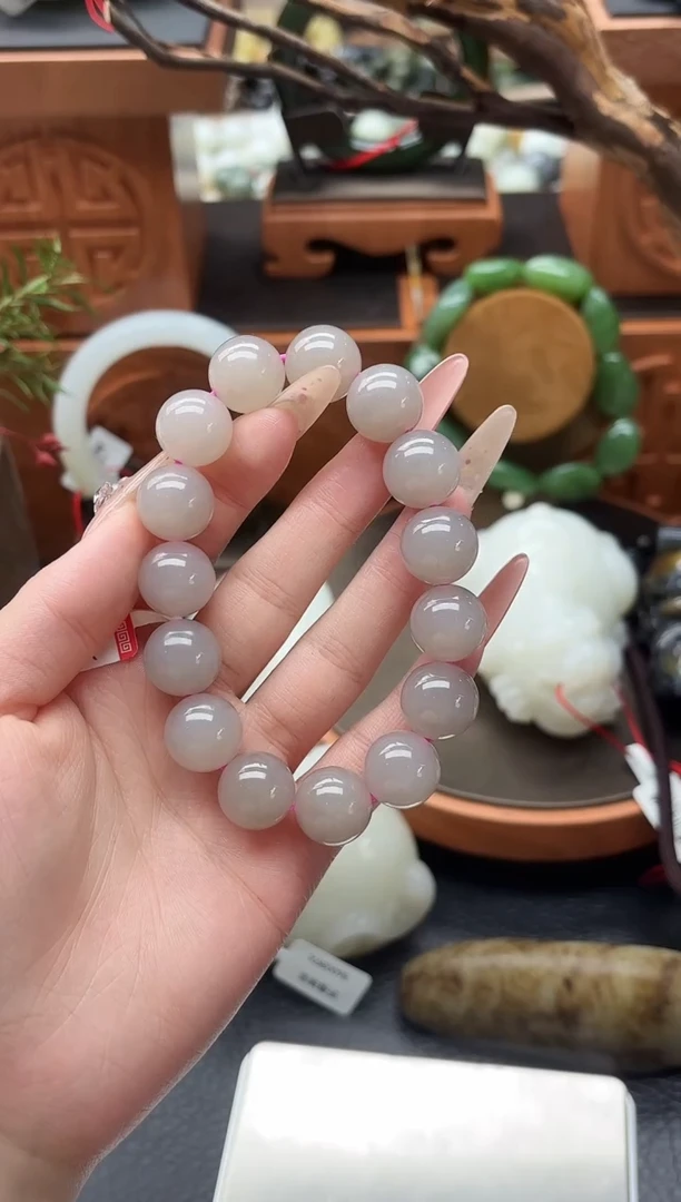 未镶嵌手串和田玉董小姐推荐 多样性发货 拍一发一zf14