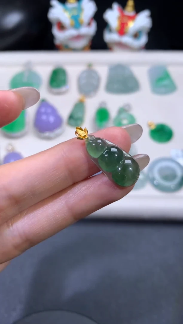 吊坠(不含链)18K金镶嵌翡翠翡翠