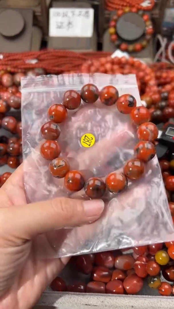 南红玛瑙手串未镶嵌14+