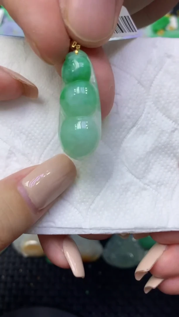 颈饰18K金镶嵌翡翠天然缅甸翡翠A货