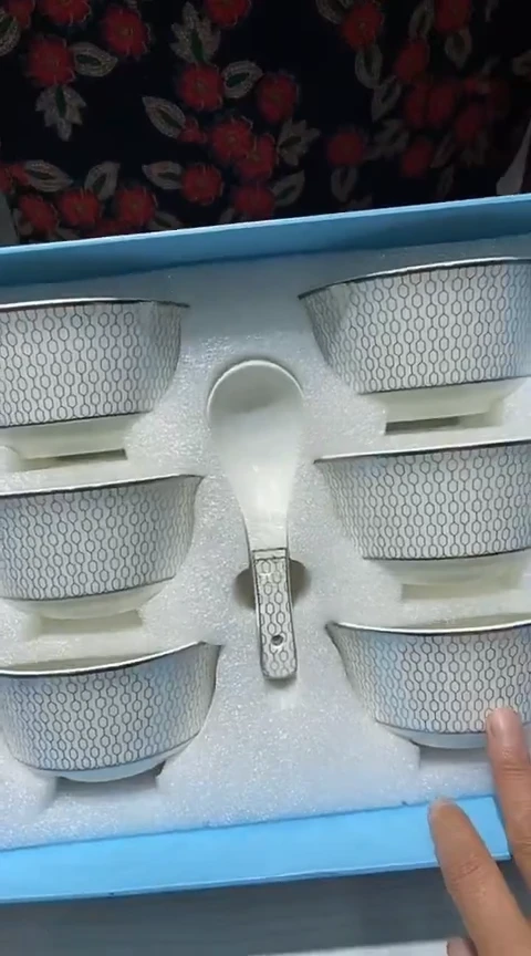 瓷片生活的本意是开心啊@@1