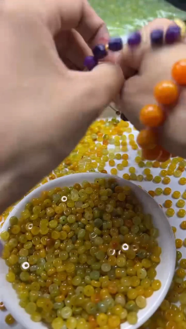 翡翠未镶嵌颈饰w2855黄翡算盘6*3mm*30颗