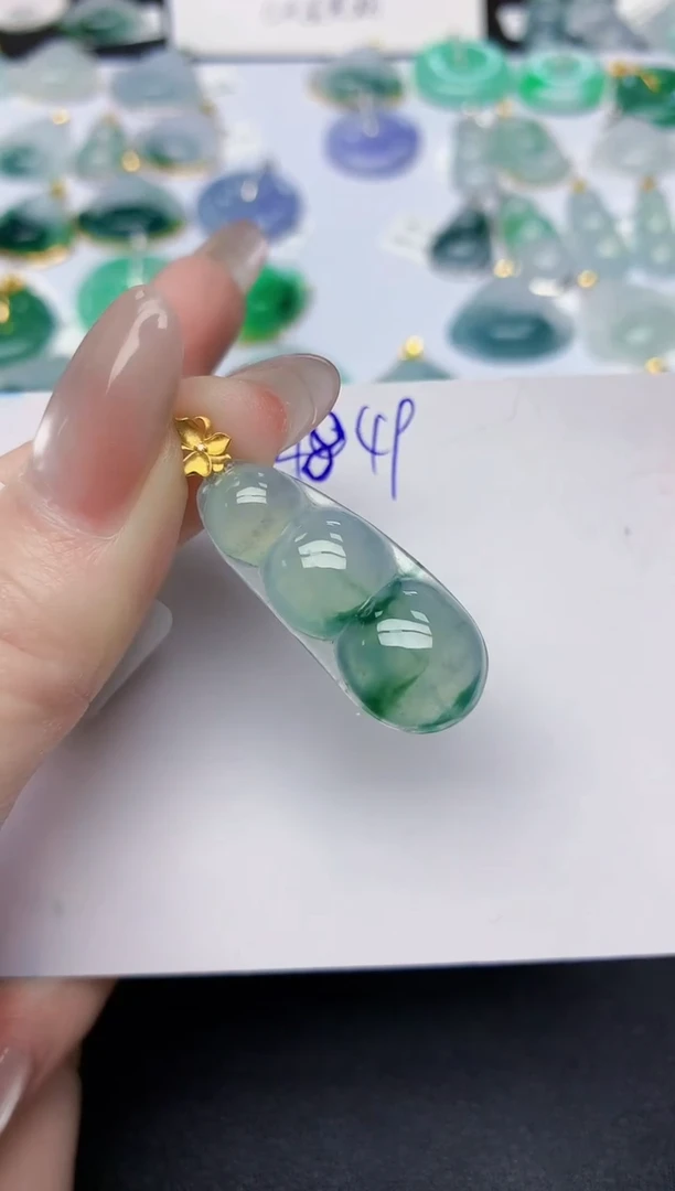 颈饰18K金镶嵌翡翠天然缅甸A货翡翠百元以上9元证书费自理