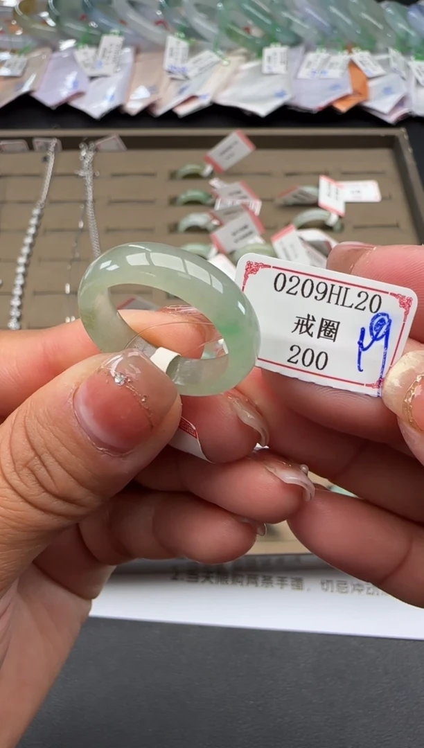 【闪购商品】翡翠戒圈未镶嵌0209HL20有色点