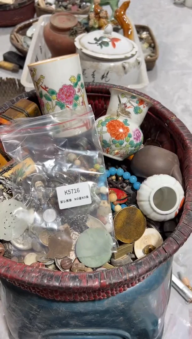 大****风秒拍秒付闪购瓷铜摆件