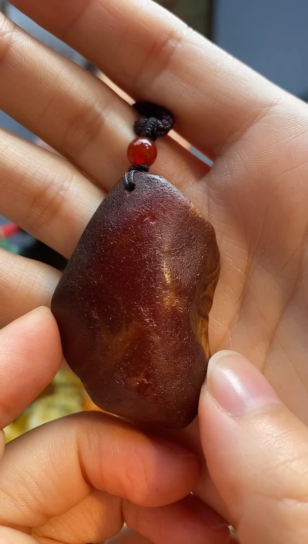 琥珀颈饰未镶嵌吊坠
