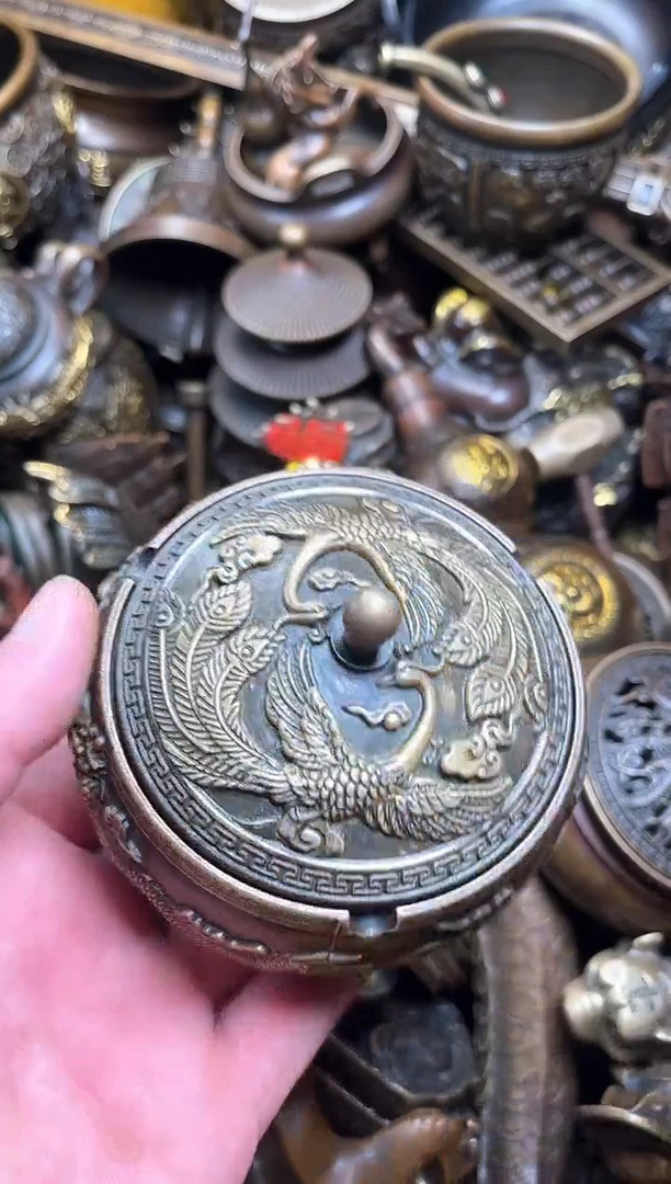 精美铜器点击下单