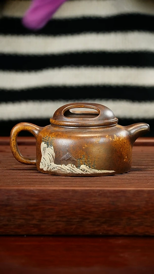 茶壶紫砂留念款牛盖壶