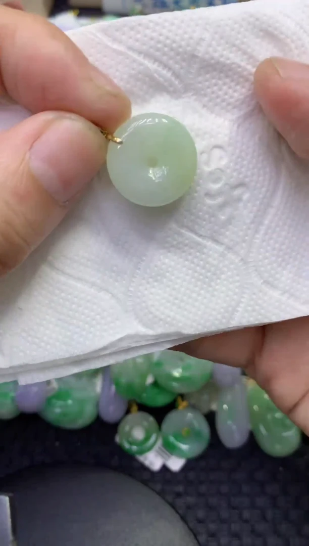 颈饰未镶嵌翡翠天然缅甸A货翡翠
