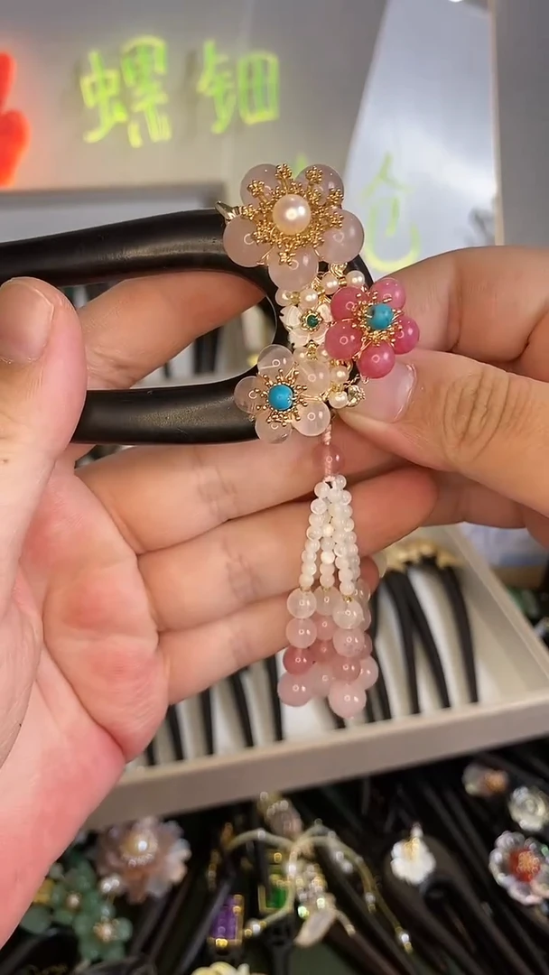 非金属木质范**?15    美丽发簪  一套  包含流苏