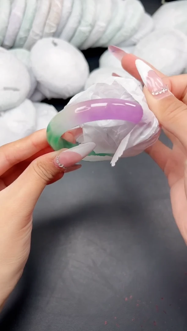 精品手镯，一物一拍E-052