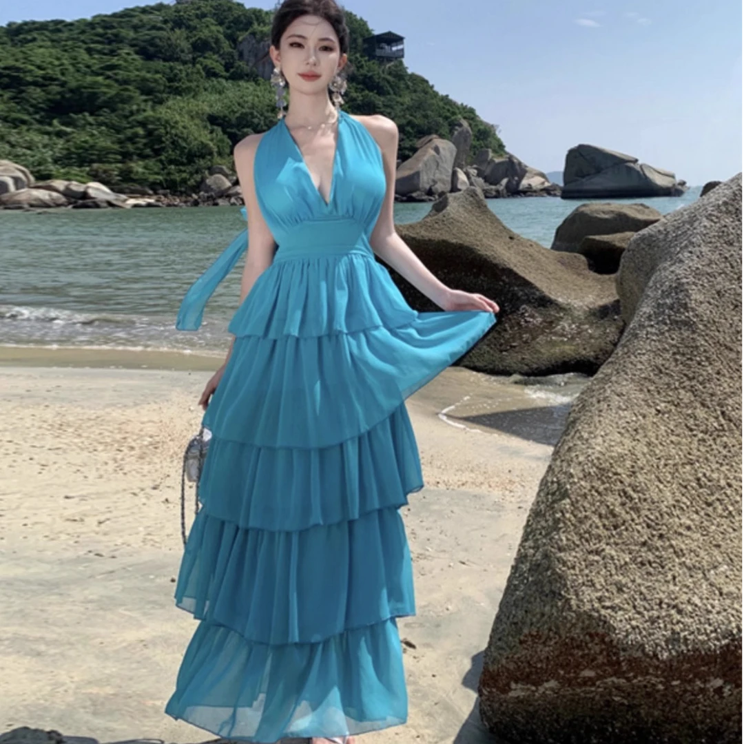 性感绑带大露背V领挂脖连衣裙三亚法式海边度假风超仙蛋糕长裙子