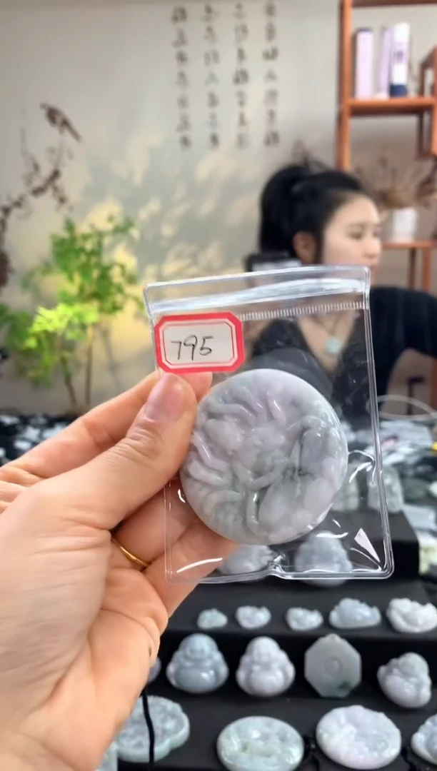 【闪购商品】翡翠颈饰未镶嵌千手7*5