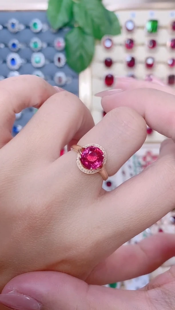 18K金镶嵌碧玺戒指碧玺1.9ct