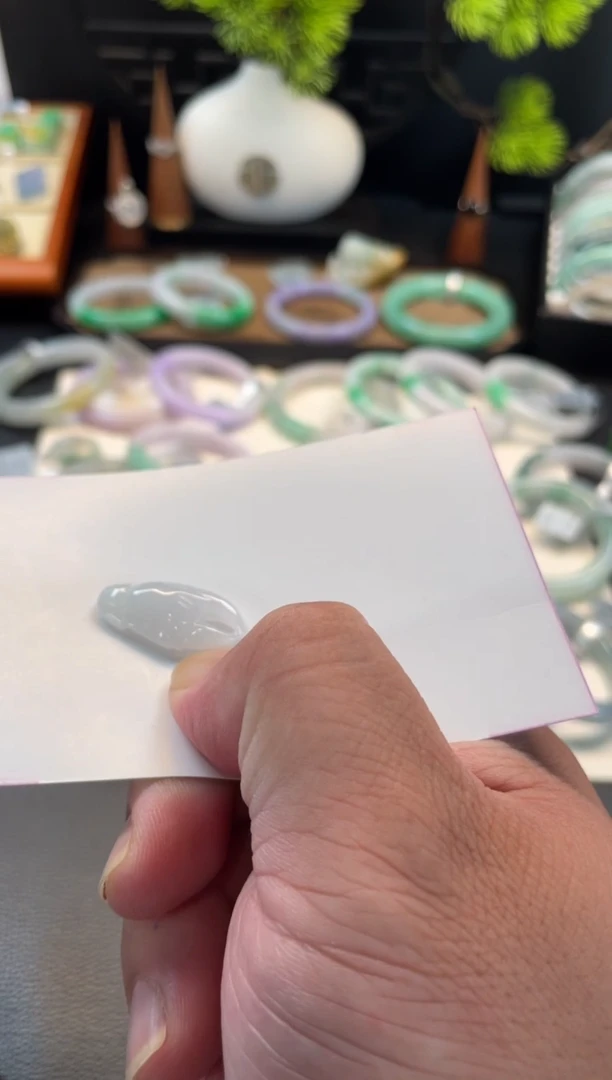 颈饰未镶嵌翡翠13号链接 有纹裂