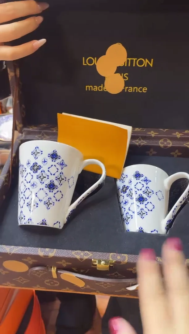 杯鸿辉家品牌瓷器，京东包邮！