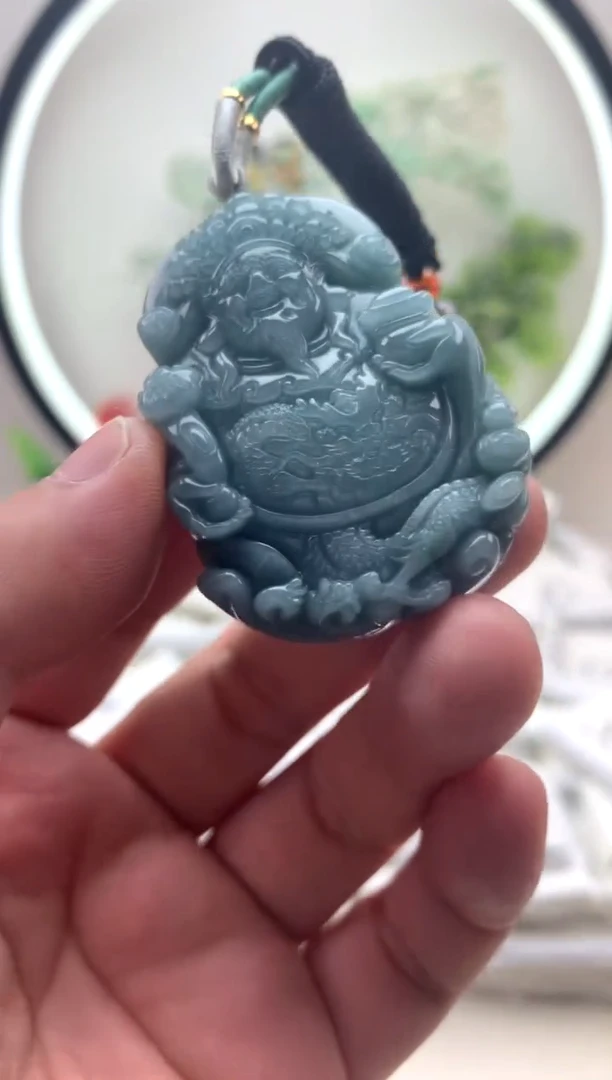 颈饰未镶嵌翡翠财神
