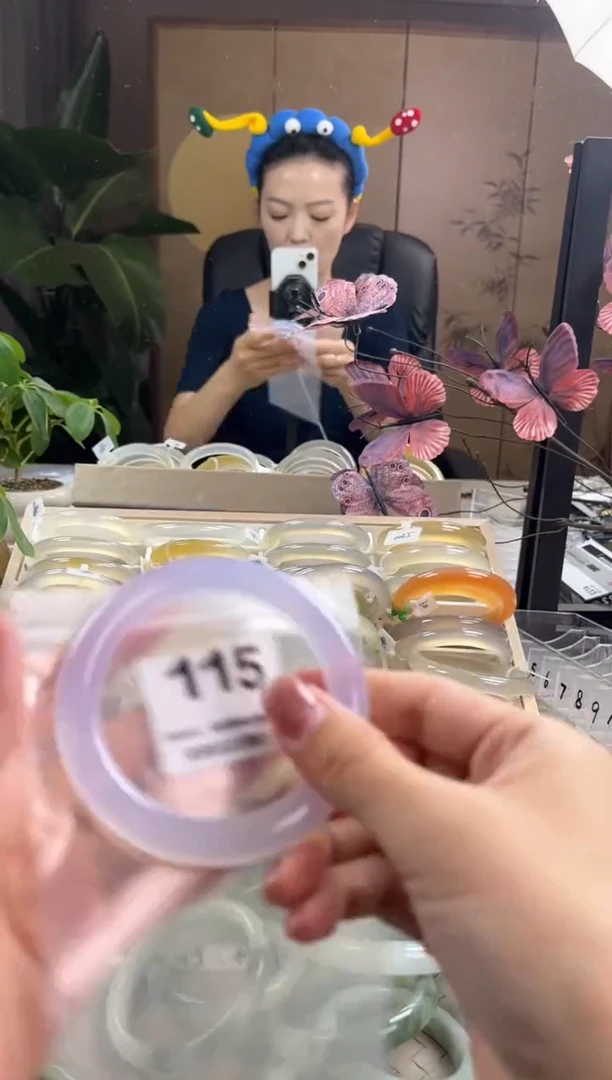 玛瑙/玉髓手镯未镶嵌115