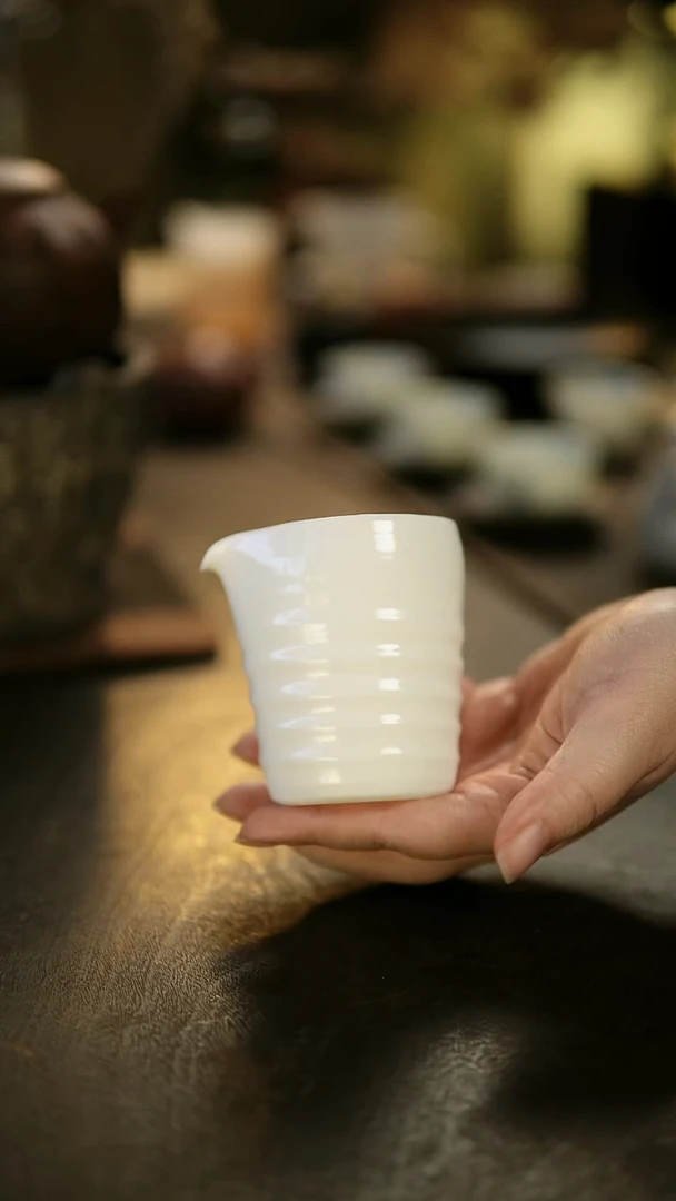 阿眠      弥熹玉泥公道杯