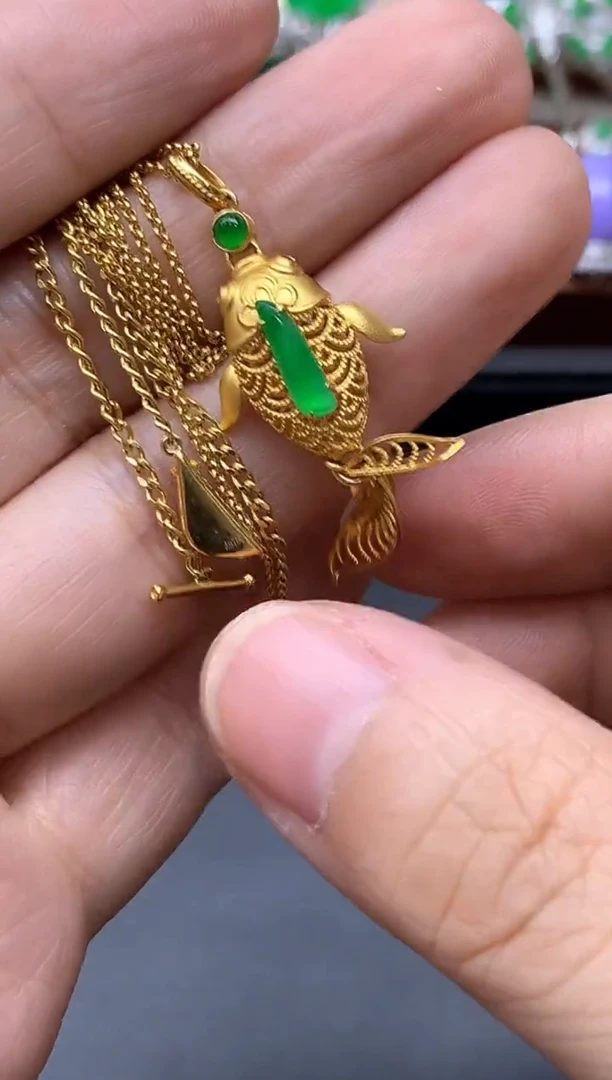 颈饰18K金镶嵌翡翠563-中国好珍宝