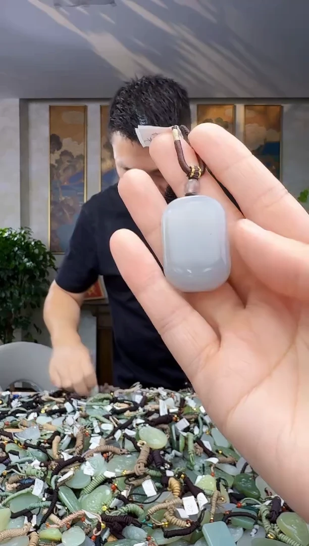 未镶嵌和田玉挂件拍一发一