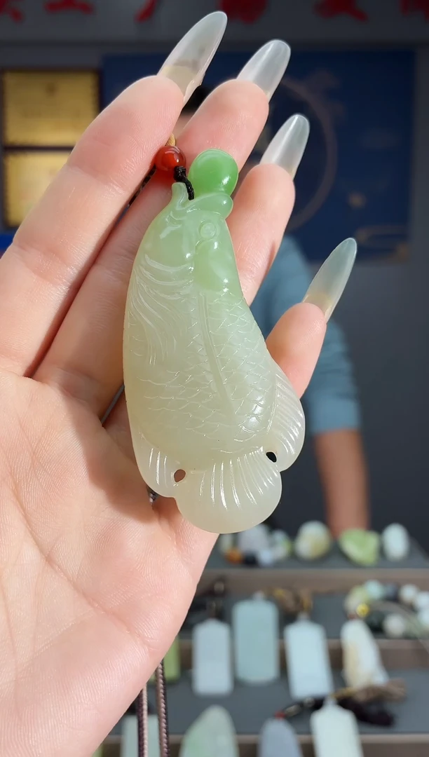 颈饰未镶嵌和田玉1