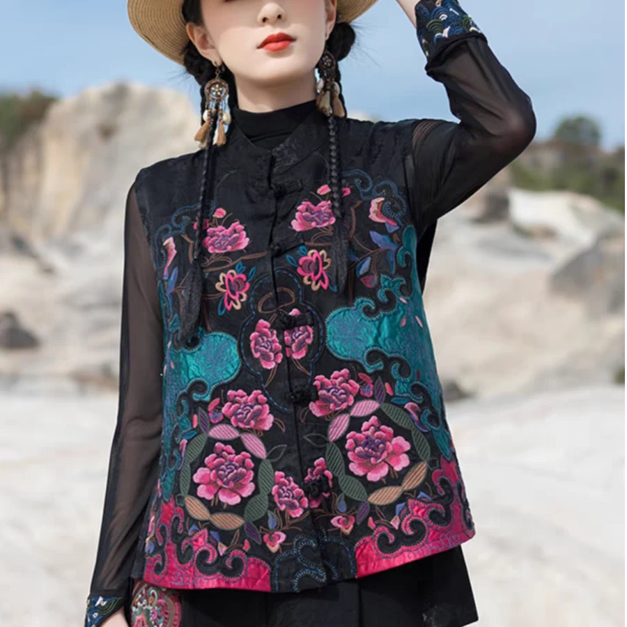 春季民族风女装复古刺绣马甲修身中式立领中国风无袖马夹背心坎肩