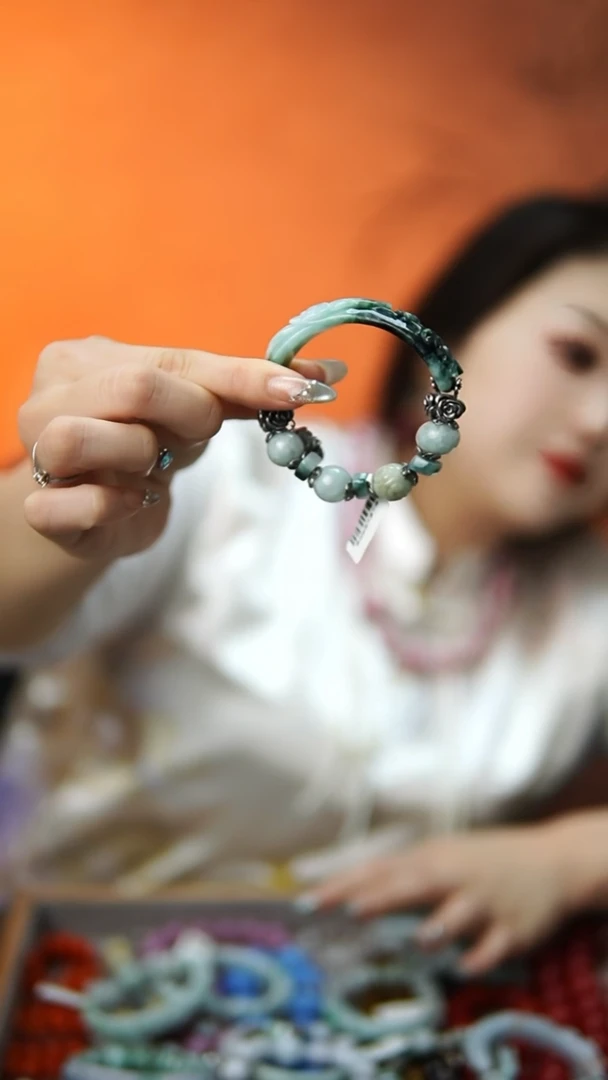 未镶嵌手链翡翠136