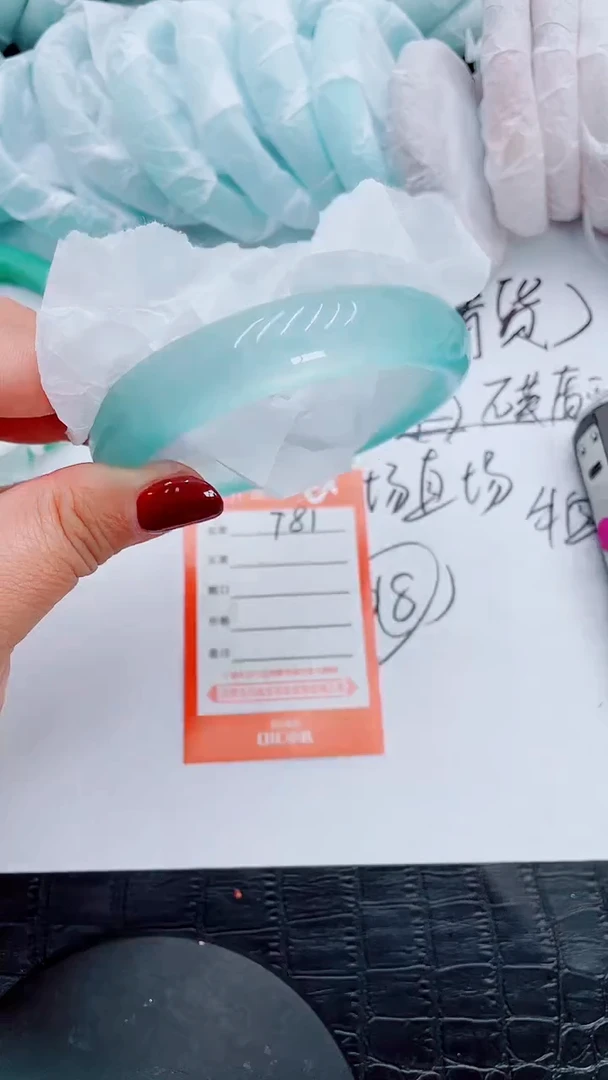 【闪购商品】石英质玉手镯未镶嵌T81-61-62