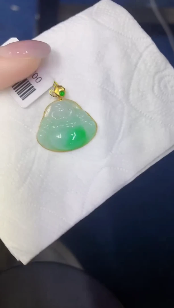 颈饰18K金镶嵌翡翠缅甸天然翡翠A货
