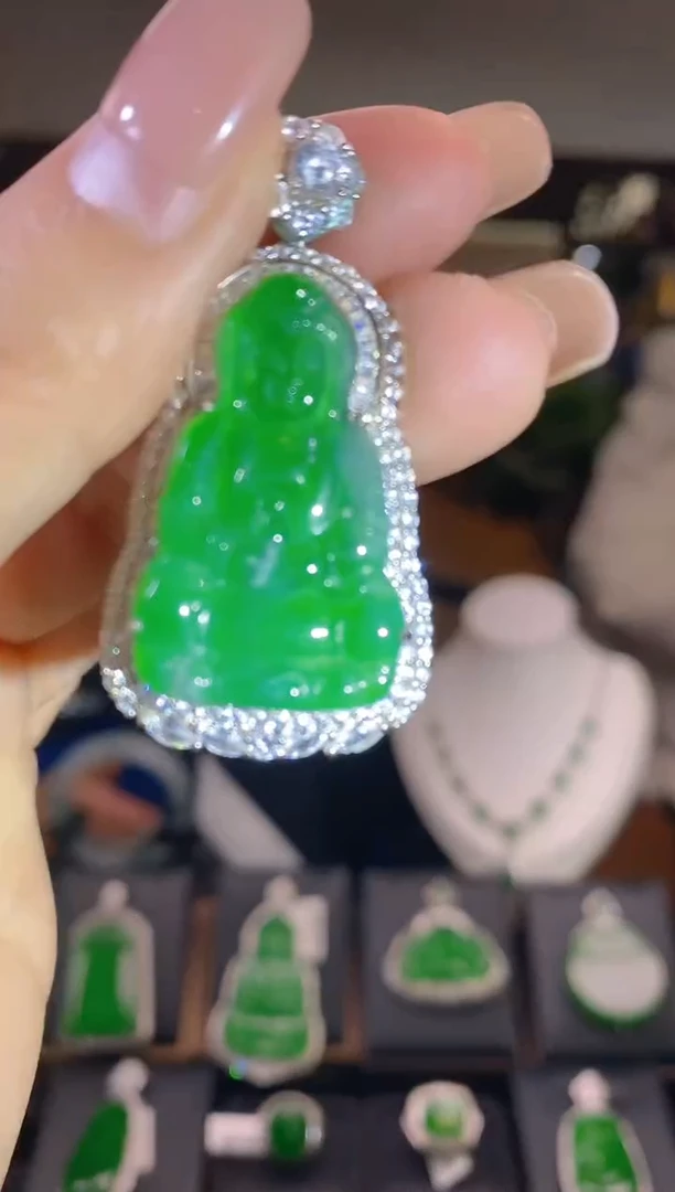 【闪购商品】翡翠吊坠(不含链)未镶嵌翡翠吊坠